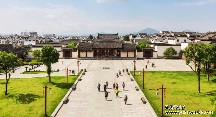 古徽州文化旅游区在哪里，在安徽省黄山市(文化遗产丰富的景区)