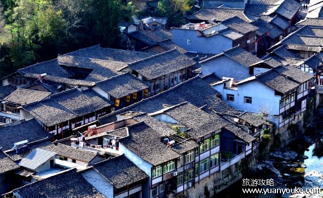 汉中旅游最值得去的地方，一脚踏三省的古镇(汉中市博物馆是刘邦行宫)