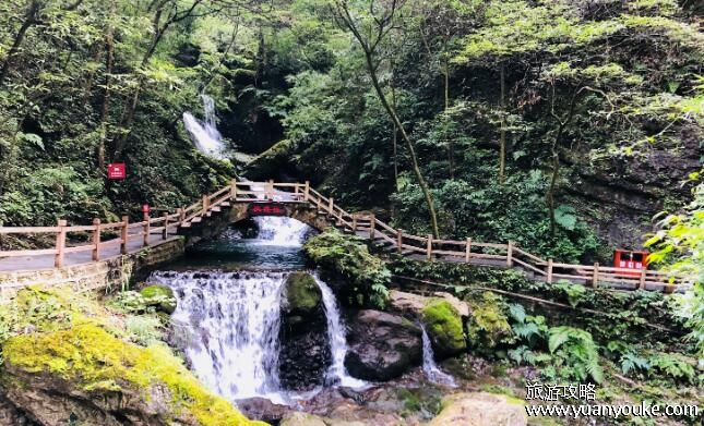 万盛黑山谷门票多少钱一张，旺季85元/淡季60元(学生有优惠)
