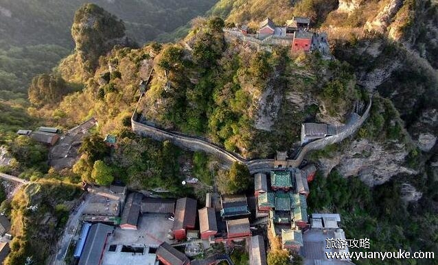 武当山门票价格，成人票264元(3种选择最佳游玩路线)