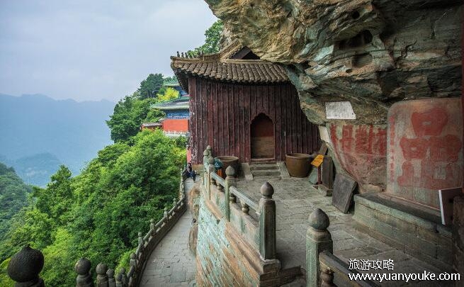 武当山门票价格，成人票264元(3种选择最佳游玩路线)