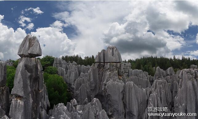 石林在什么地方，云南昆明石林彝族自治县境内(石林景区的主要景点)