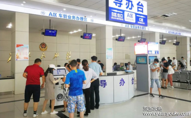 驾驶证换本需要本人去吗，可以委托他人去办理(更换驾驶证注意事项)