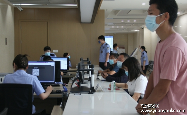 驾驶证丢失如何补办，线上线下补办方法(可以委托他人补办)