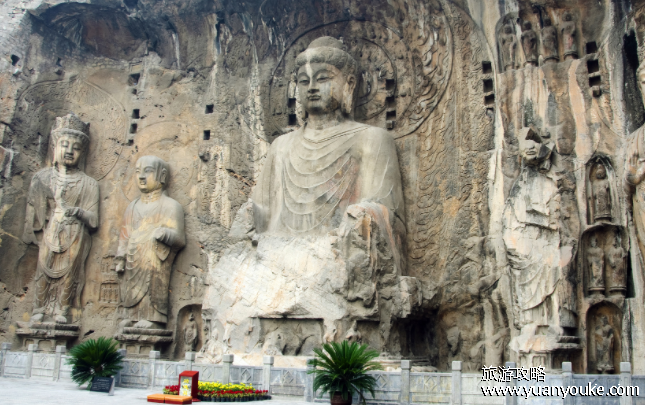 龙门石窟门票价格，成人票90元(节假日会延迟开放时间)