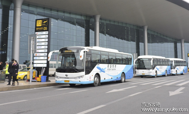重庆机场大巴时刻表，市区每条路线运营时间详情