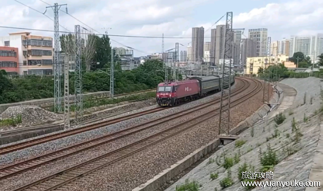 K306次列车途经站点，全程运营时长为40小时53分钟