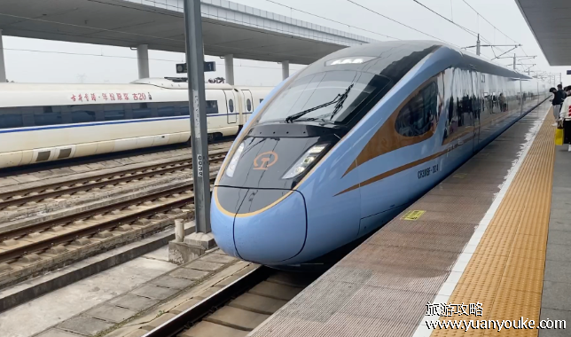 d2281次列车途经站点，全程运营时长13小时39分钟
