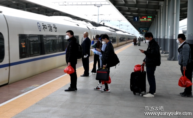 G2190列车时刻表查询，25个站点列车到站和发车时间详情