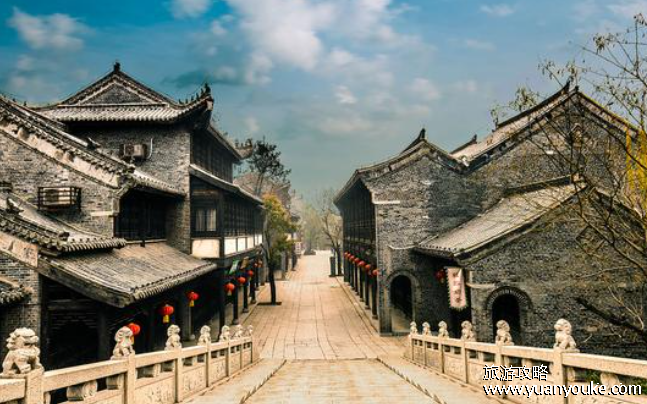 台儿庄古城门票2023年免费吗，2个免费的时间段(特定免费的人群)