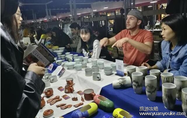 景德镇瓷器在哪里买最好，不同需求适合购买的瓷器市场