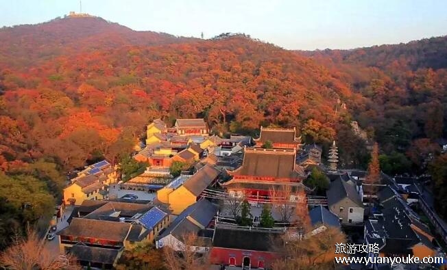 栖霞山门票多少钱，平日50元红枫节80元(6:30之前免费进出)