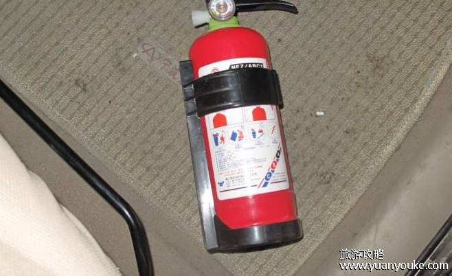 车载灭火器夏天在车内会不会爆炸，一般不会爆炸(需要注意保养)