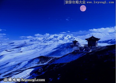 青海日月山景点