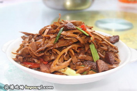 安徽九华山美食茶笋焖肉