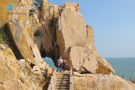 湄州岛鹅尾神石