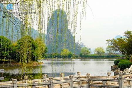 桂林荔浦银子岩