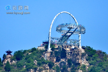京东石林峡玻璃栈道