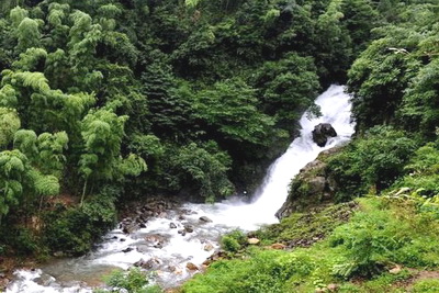 余杭山沟沟彩虹谷