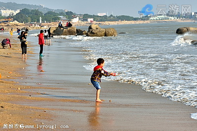 环岛海滨浴场