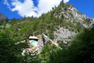 昌都江达果布白宗神山