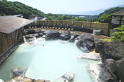 重庆光中温泉山庄