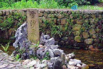 顾渚山金沙泉