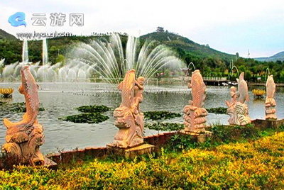 平凉华亭莲华湖景区