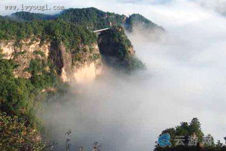 崆峒山望驾山