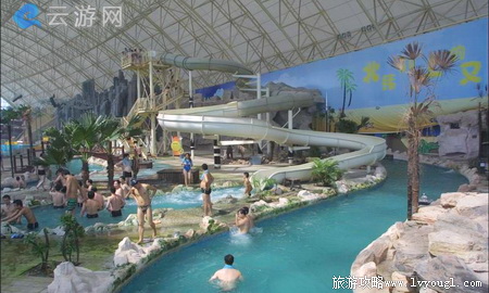 养生温泉：中国死海运城盐湖