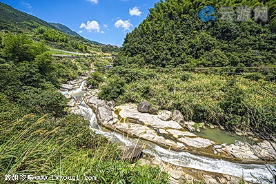 桐庐虎啸峡漂流景区