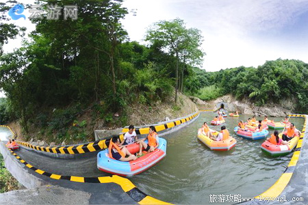 绍兴会稽山峡洞漂流