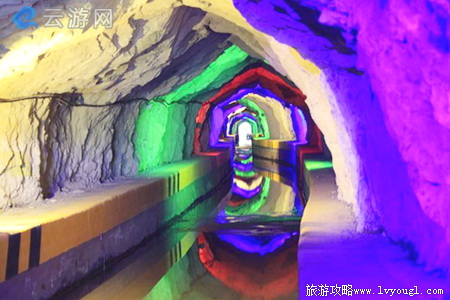 绍兴会稽山峡洞漂流