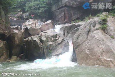 新昌小黄山大峡谷漂流