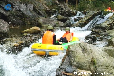 通山盘龙溪漂流