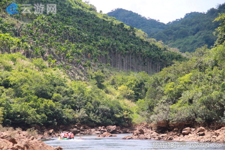 琼海万泉河峡谷漂流
