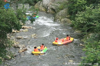 五指山大峡谷漂流