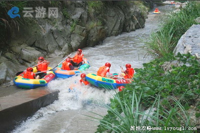 萍乡武功山万龙峡漂流