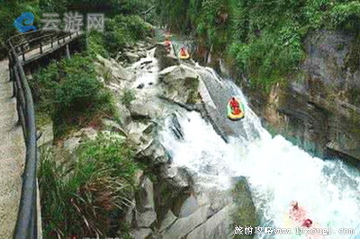 萍乡武功山万龙峡漂流