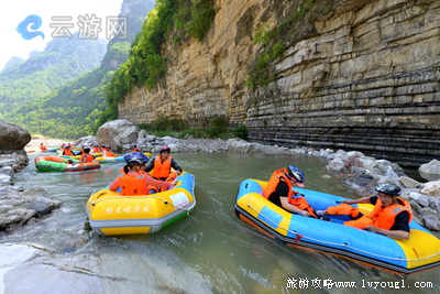 宜昌朝天吼漂流