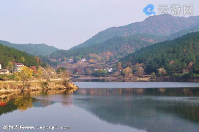 英山桃花冲景区