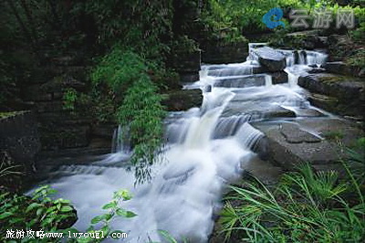 杨梅古寨十叠泉