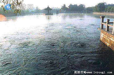 辉县百泉湖