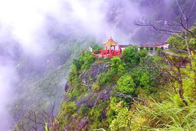 漳州灵通山灵通岩