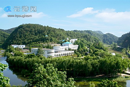 十堰丹江口狮子岩度假村