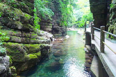 来宾百崖大峡谷景区