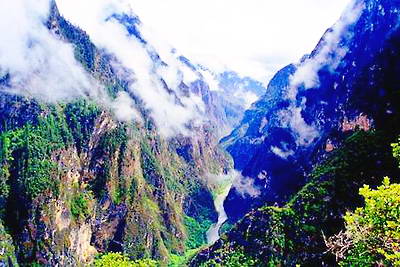 香格里拉大峡谷