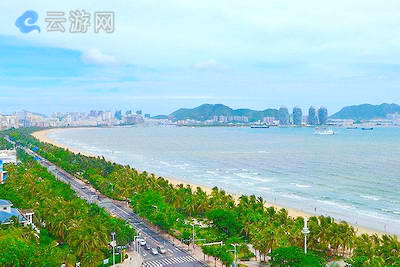 海南三亚湾海滩