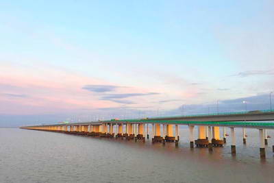 杭州湾跨海大桥海天一洲