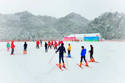 重庆白天池滑雪场